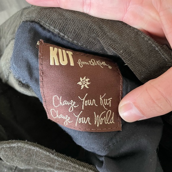 Kut From The Kloth Brown Diana Skinny Corduroy Jeans Size 2 - Picture 3 of 9